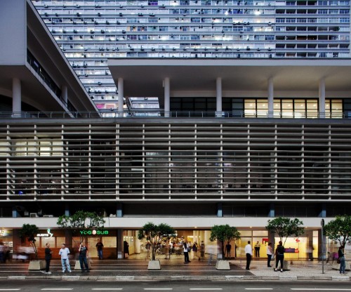 fachada do conjunto nacional 1 500x416 - Série Avenida Paulista: da mansão de Horácio Sabino ao Conjunto Nacional