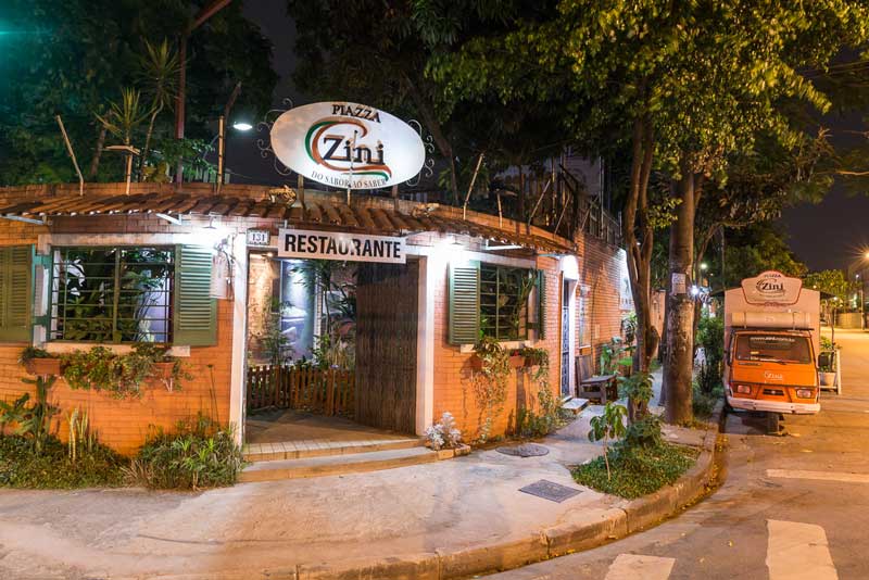 zini4 - Fábrica de alimentos da década de 60 abriga restaurante italiano em SP