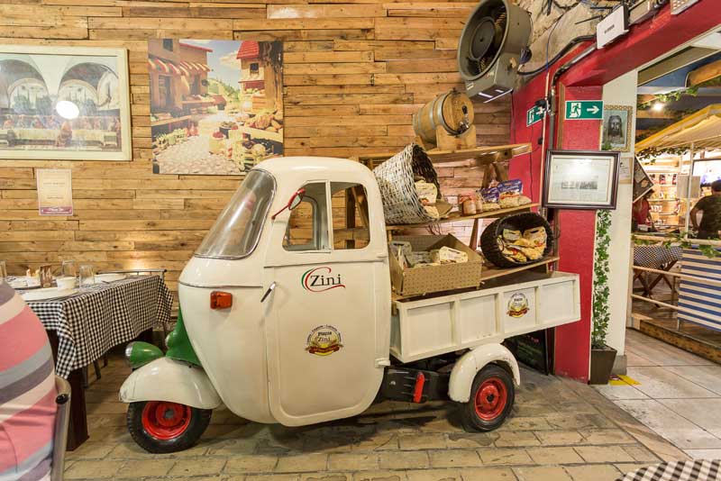 zini5 - Fábrica de alimentos da década de 60 abriga restaurante italiano em SP