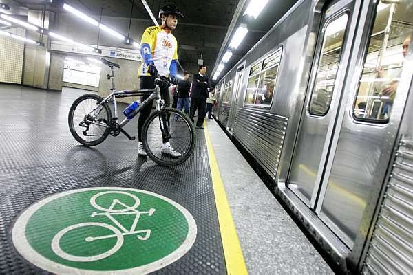 bike no metro - Bicicletários escondidos no metrô de São Paulo!