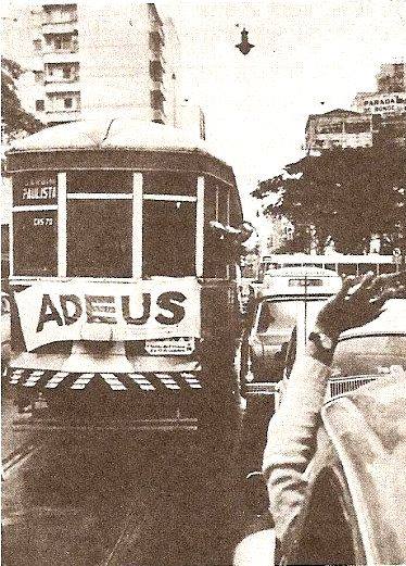 uma foto interessante de 1966 na avenida paulista e o adeus a mais uma linha de bondes - Serie Avenida Paulista: 125 anos e 1 mês da avenida símbolo de São Paulo