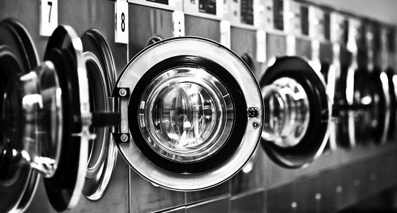 lavanderia 1300x700 - Lavar roupa em São Paulo pode ser muito mais do que ter peças limpas!