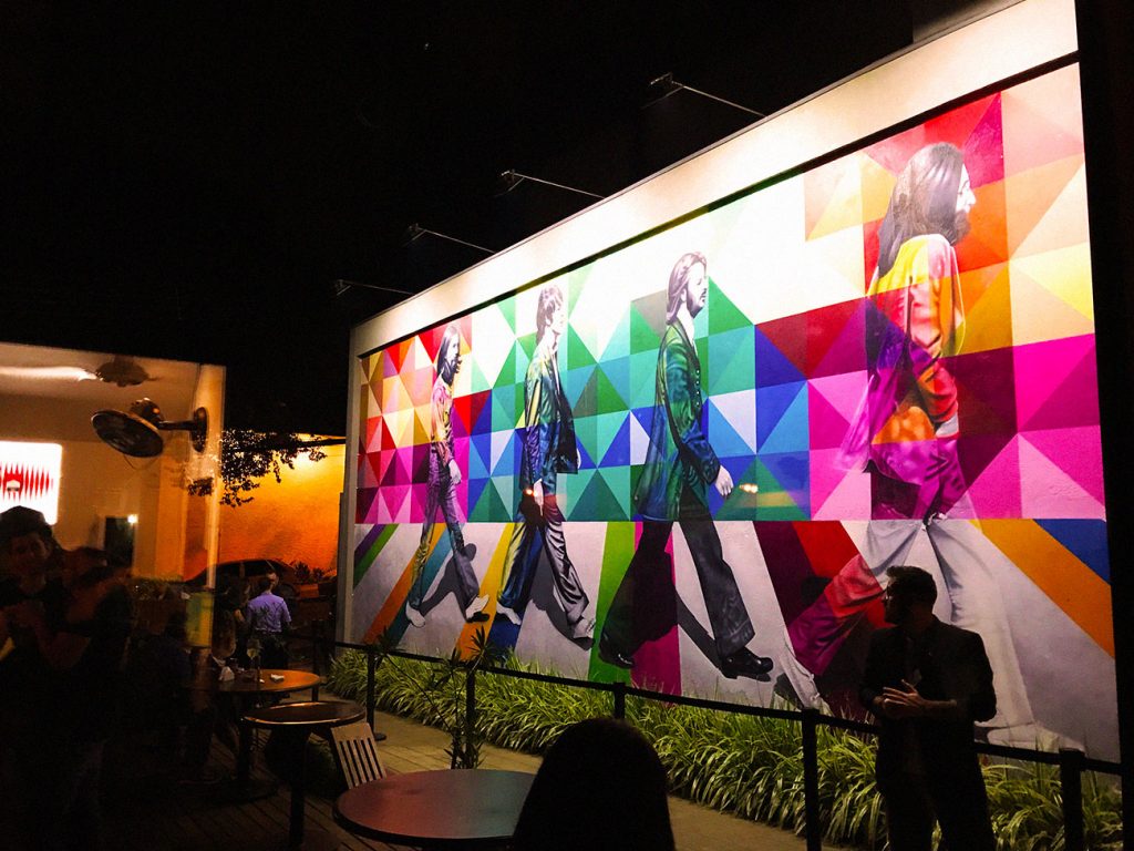 Bar, galeria de arte, rooftop, tudo isso para chamar de seu, em São Paulo!