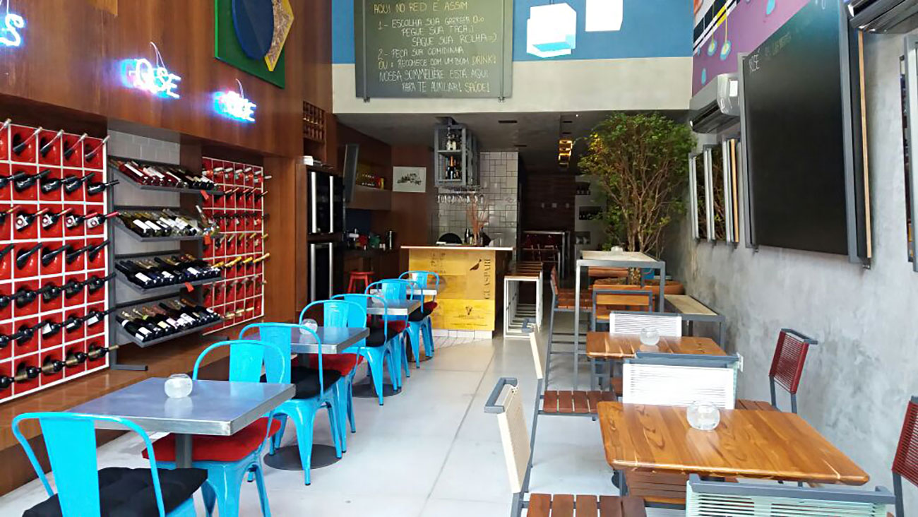 red4 - Um bar dedicado aos vinhos nacionais na Vila Madalena