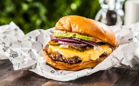 Hambúrguer sem frescura e cheio de sabor no Jardins!