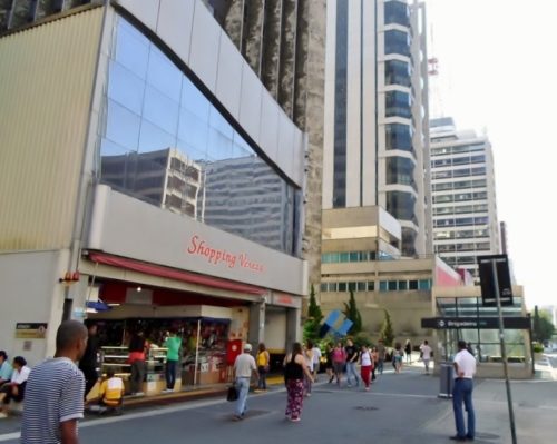 sh veneza 500x399 - Série Avenida Paulista: casas Sarti, Paulista 500 e Shopping Veneza