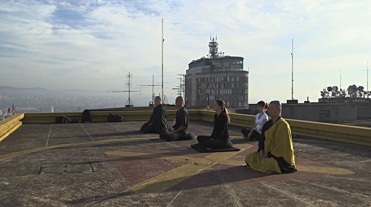 meditacao copan6 - Já pensou em meditar no topo do Edifício Copan?