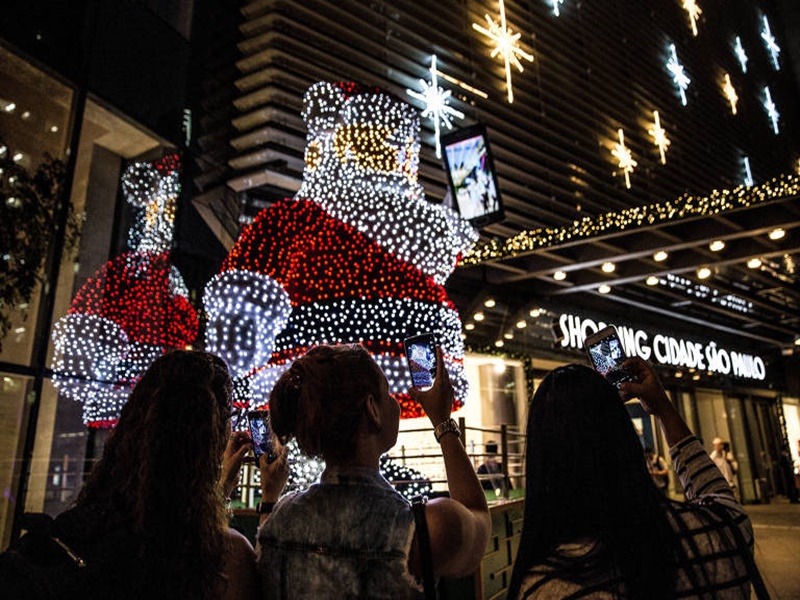 shopping 3x2 md - Série Avenida Paulista Especial:  vídeo de Natal de vários anos na Paulista
