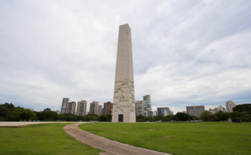 obelisco sp 364x225 - Obelisco de São Paulo: Porque esse monumento é tão importante para a cidade?
